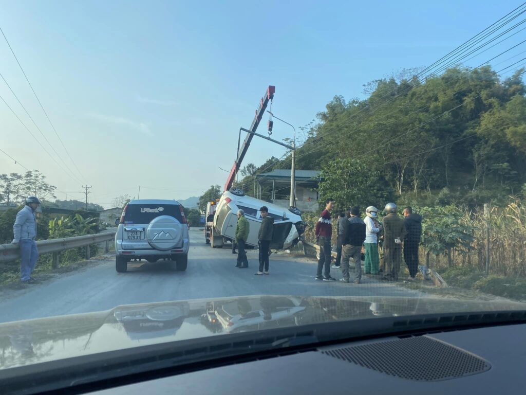 dich vu xe cau cuu ho giao thong 14