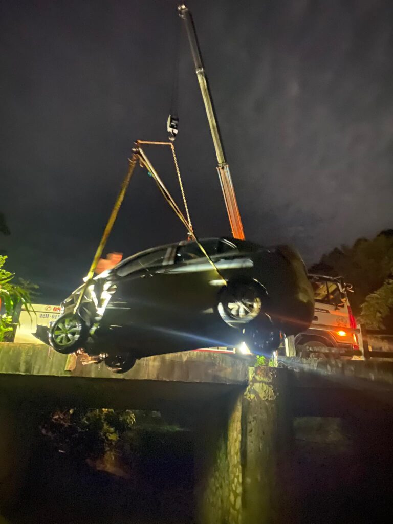 dich vu xe cau cuu ho giao thong 17