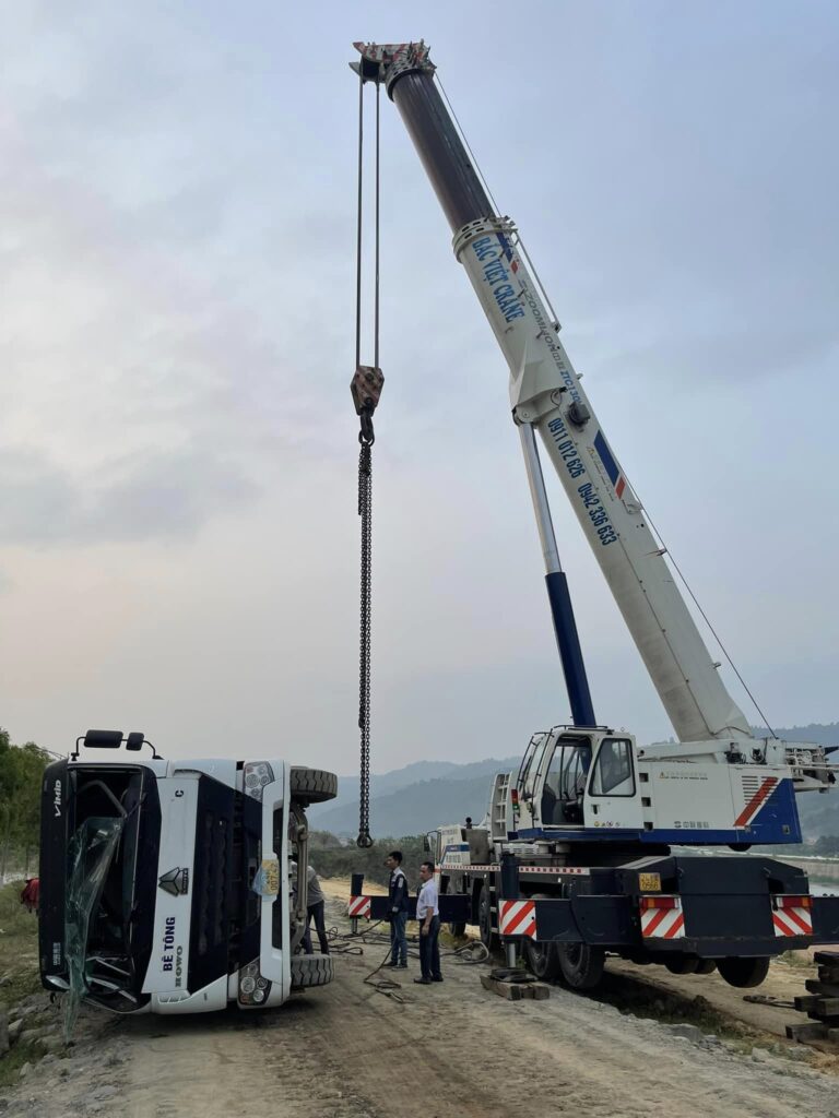 dich vu xe cau cuu ho giao thong 4